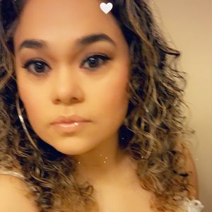 Meet your Posher, Carmen